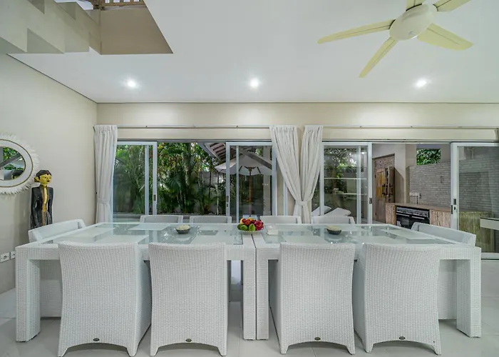 Villa Bali Om Center - Location, Beautiful Near The Canggu (Bali)